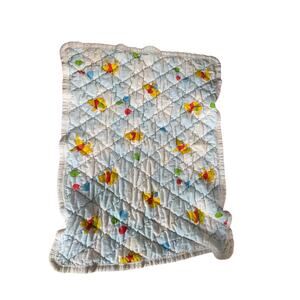 Vintage 90s Winnie the Pooh quilted blanket 38x28 inches‎